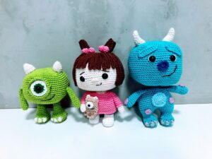 amigurumi-personagens-monstros-olhos